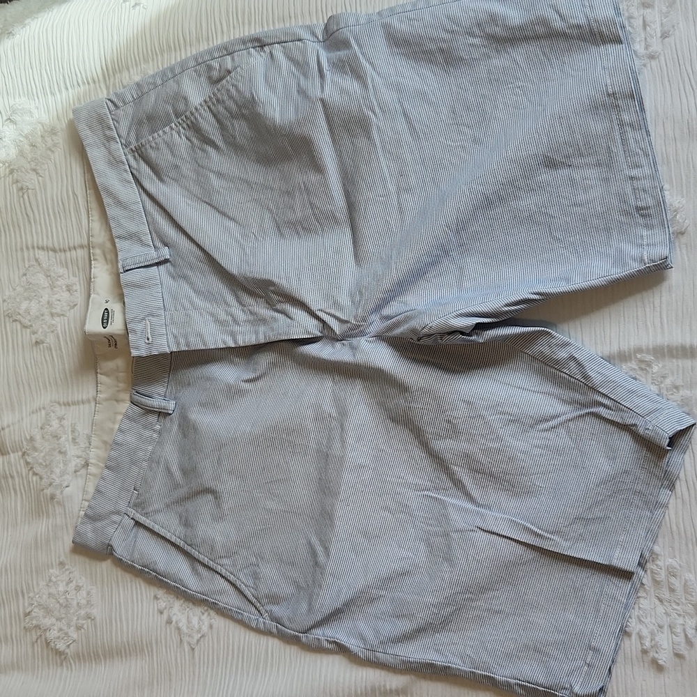 Old Navy Ultimate Slim Men's Shorts
